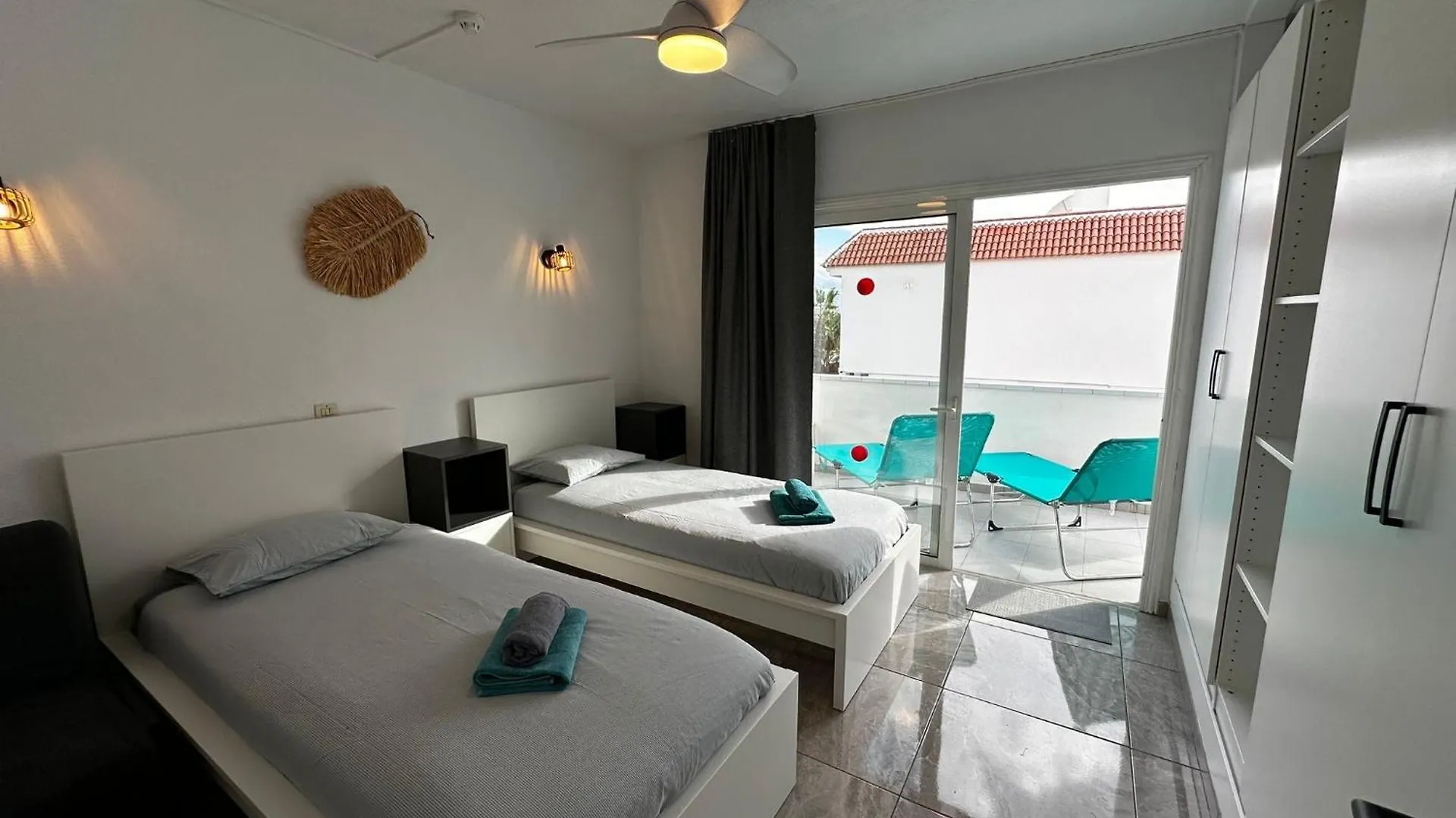 Casa Fabulosa Las Floritas- Penthouse Apartman Arona  0*,  Spanyolország